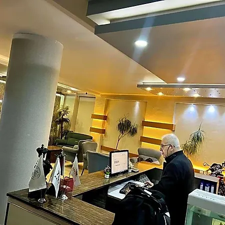 Madi Otel